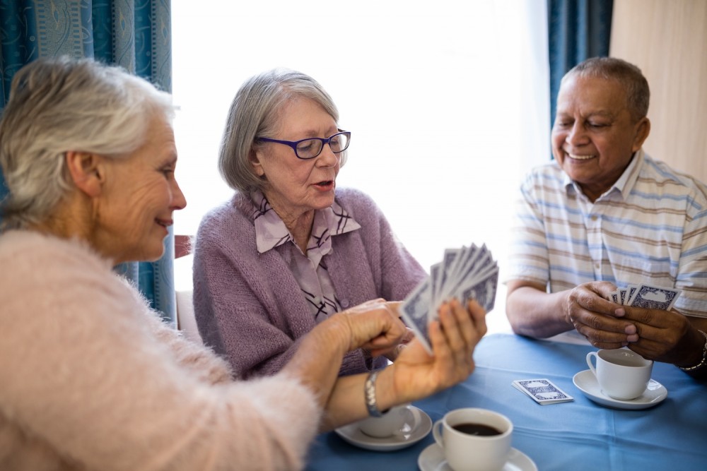 Comment faire le choix entre la résidence pour personnes âgées ou le maintien à domicile