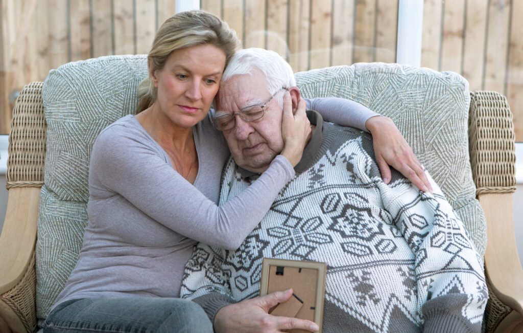 Comment agir avec un parent âgé atteinte d’Alzheimer ?