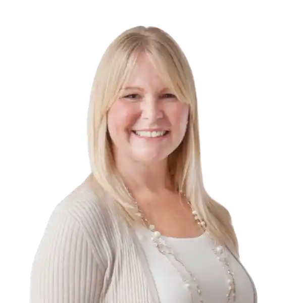 Kyra Bishop Senior Living Advisor Visavie Compassionate senior care advisor smiling, professional assistance for elderly living options.