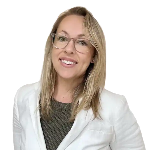 Michelle Lomano Senior Living Advisor Visavie Professional caregiver representative smiling for senior care services at Visavie.